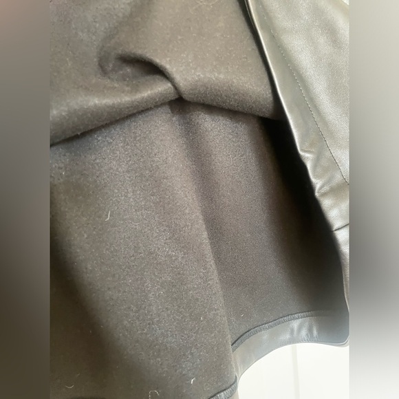 GAP black Faux leather skirt size large - Picture 7 of 7